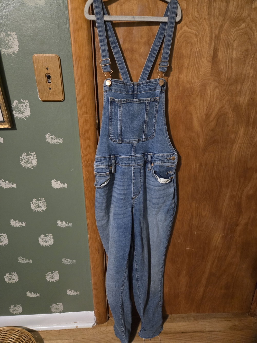 Universal Thread Blue Denim Women's Overalls